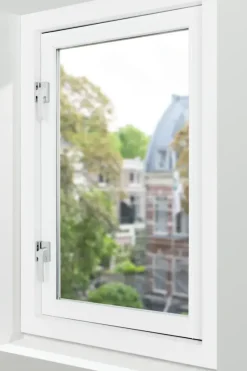 AXA Raamsluiting design met nok rechts aluminium