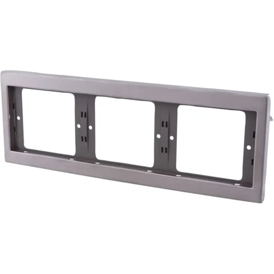 Berker K5 Afdekraam 3-voudig RVS
