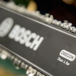 Bosch kettingzaag UniversalChain 35 incl. tweede ketting