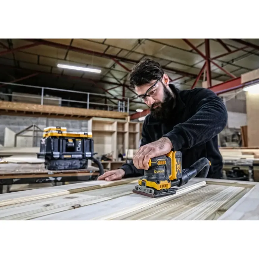 DeWalt 18V XR vlakschuurmachine brushless DCW200N-XJ (zonder accu)