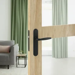 Karwei deurkruk set Eros ovaal blind schild zwart aluminium