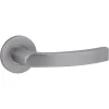 Karwei deurkruk set Lorenzo rond rozet RVS look aluminium