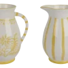 Decoris Kruik geel bloemen h21,8cm - per stuk