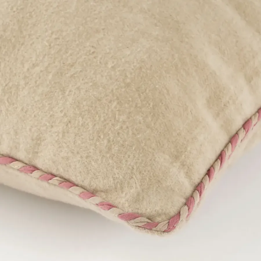 Geen Kussen braided beige - l45xb45xh10cm