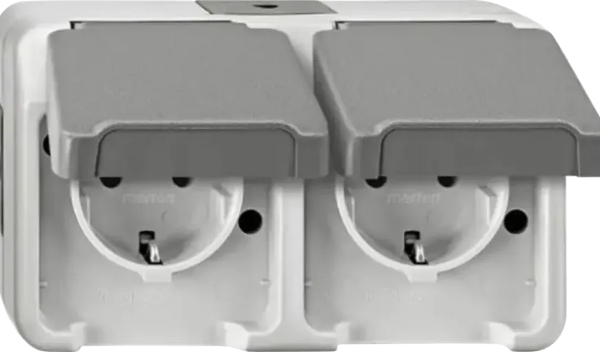 Schneider Electric Aquastar spatwaterdicht geaard stopcontact dubbel horizontaal