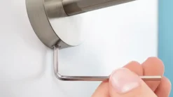 Tesa Ekkro bekerhouder verchroomd met gesatineerd glas