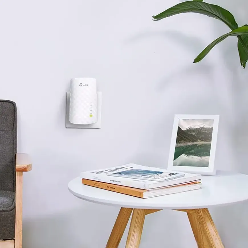 TP-Link WIFI range extender RE200 AC750